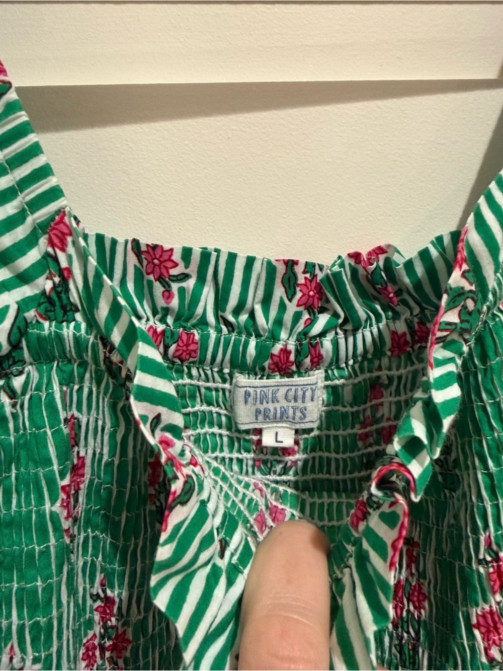 EUC Pink City Prints Green Pink Smocked Midi Dress L - Picture 3 of 4